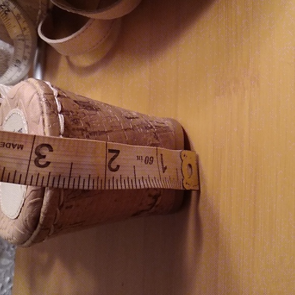 BORN b.o.c Concept Jamaica Slides White/Clay Cork Wedge Thong  Sandals size 8 M - Picture 15 of 16